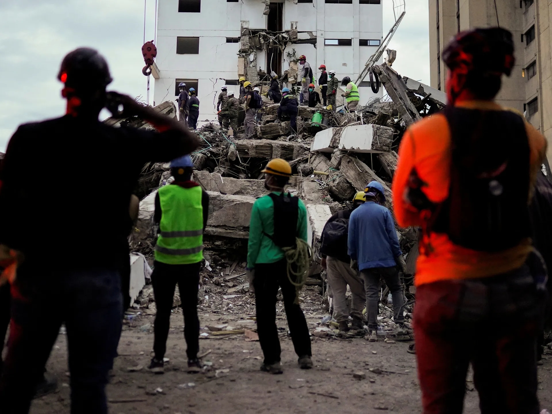 Global Health and Education Watch: Search efforts in Colombia enter ‘final phase’ as quake